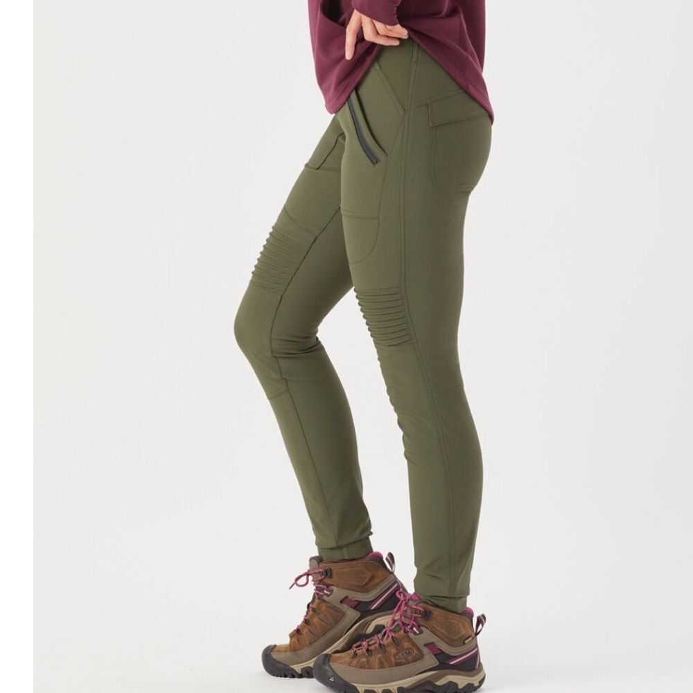 Duluth Women's Flexpedition Pull-On Skinny Pants Size 8 regular green hiking